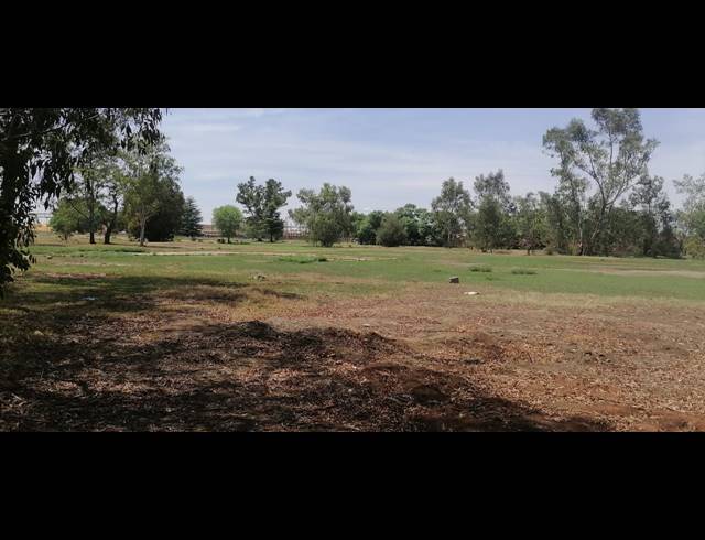 4,200M² VACANT LAND FOR SALE IN STRUISBULT